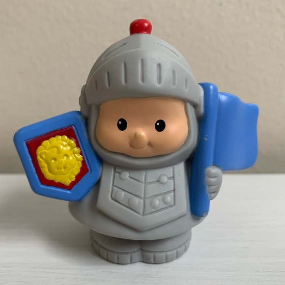 Fisher-Price Other - Fisher-Price Little People Knight Figure Lil’ Kingdom Castle 2003